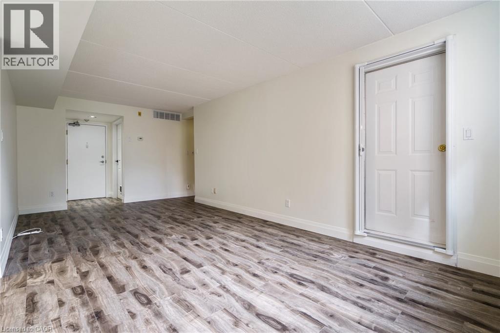 3499 Upper Middle Road Unit# 211, Burlington, Ontario L7R 3X5 - Photo 13 - 40800728