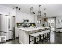 6710 CARDINAL RD SW, Edmonton, Alberta