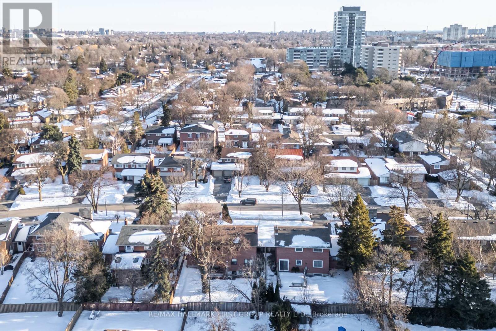 48 Ravencliff Crescent, Toronto, Ontario  M1T 1R8 - Photo 3 - E12842962