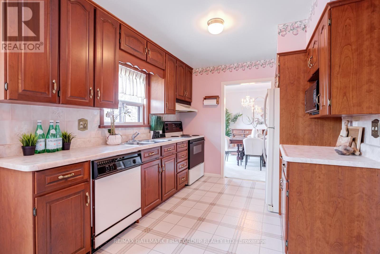 48 Ravencliff Crescent, Toronto, Ontario  M1T 1R8 - Photo 7 - E12842962