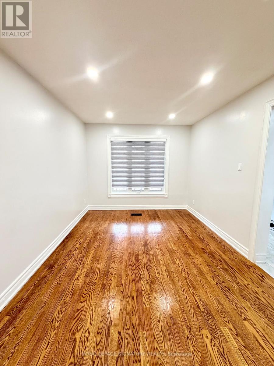 Main - 16 Oak Knoll Crescent, Toronto (Rouge), Ontario  M1B 4V4 - Photo 3 - E12843086