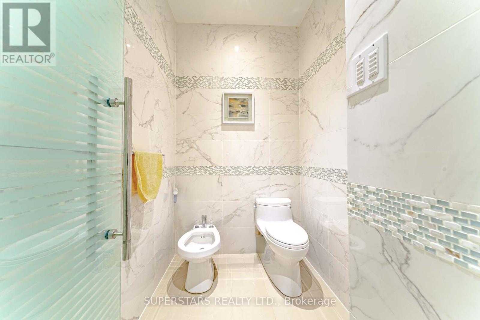 19 Royal County Down Crescent, Markham, Ontario  L6C 0K1 - Photo 27 - N12842950