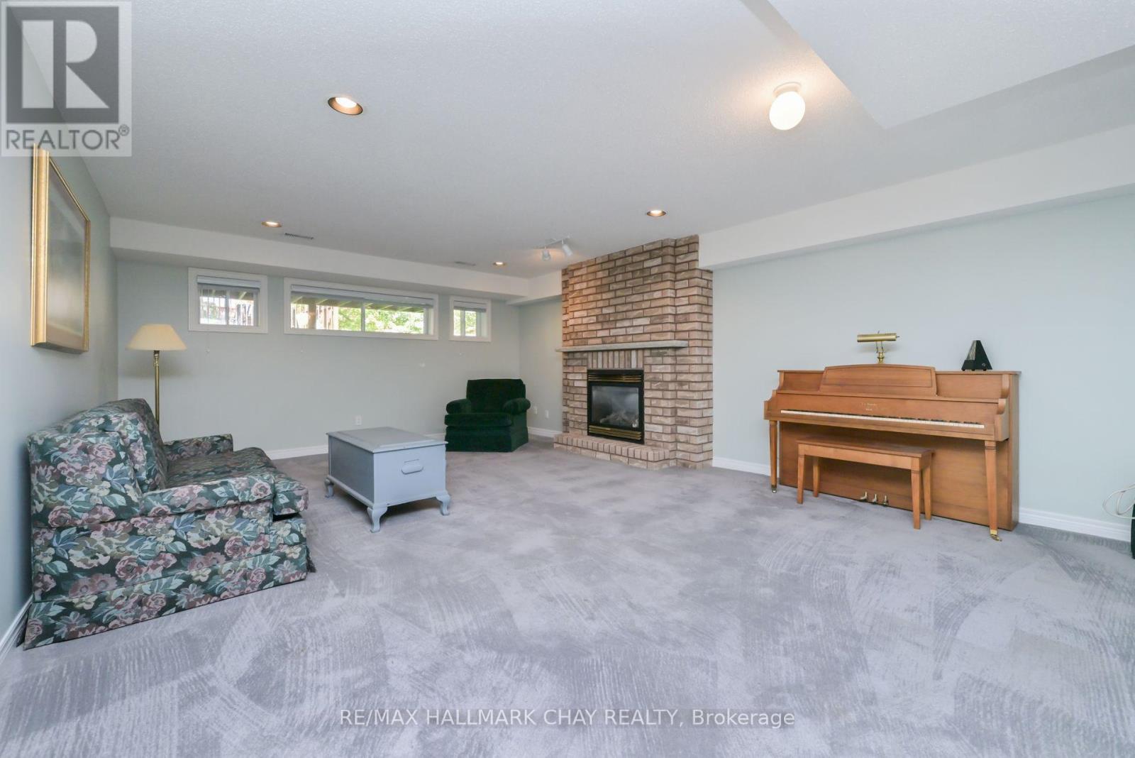 35 Via Amici, New Tecumseth, Ontario  L9R 2C2 - Photo 22 - N12842990