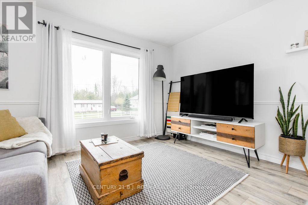 782 Chestnut Street, Innisfil, Ontario  L9S 2H9 - Photo 9 - N12843004