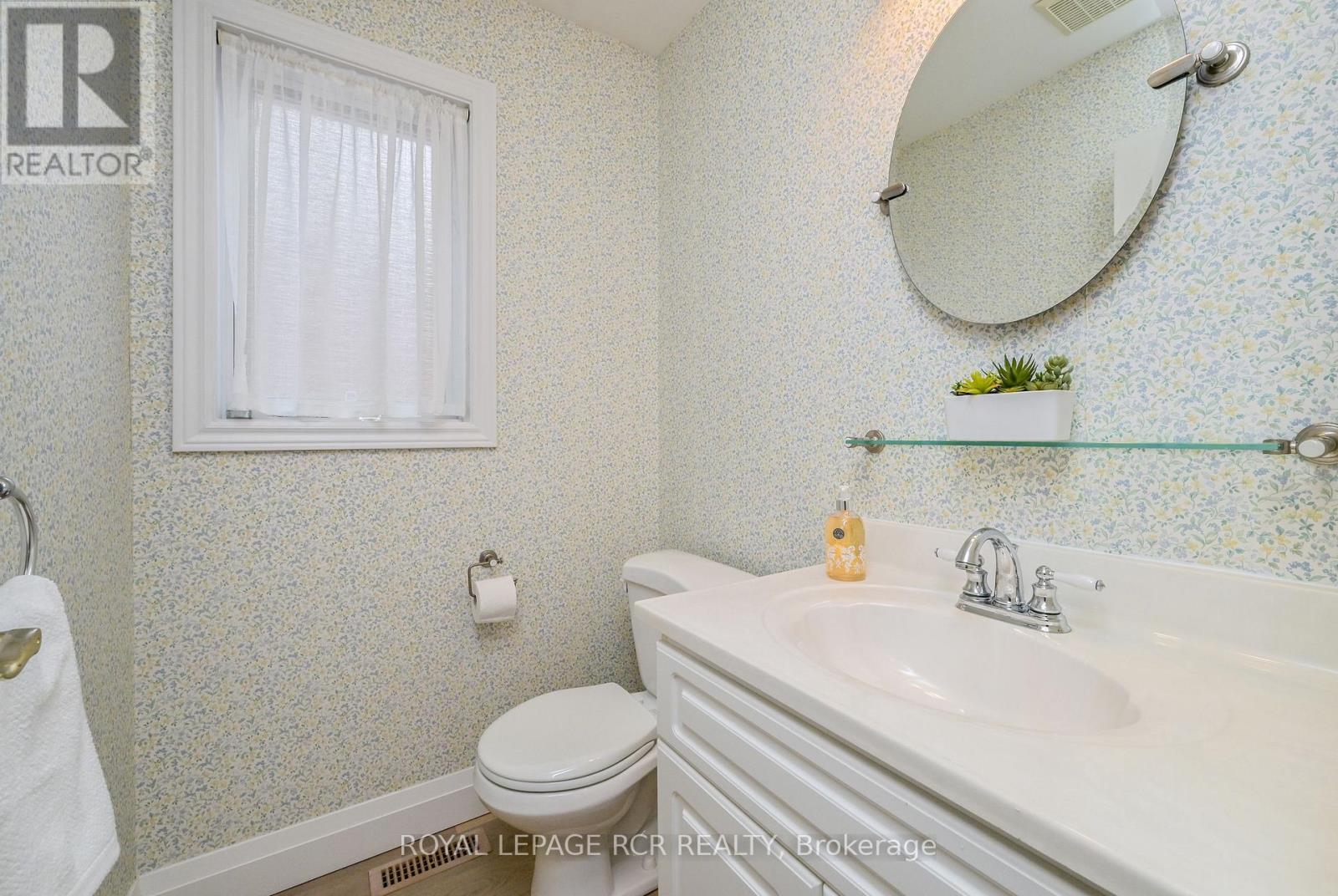 37 Sunset Boulevard, New Tecumseth, Ontario  L9R 1Y8 - Photo 17 - N12843022