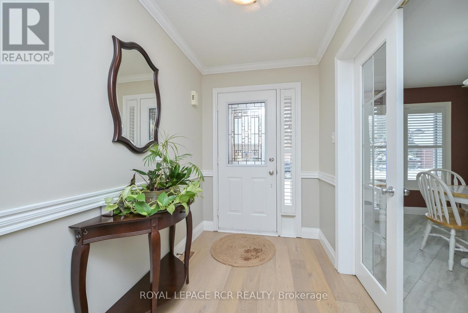 37 Sunset Boulevard, New Tecumseth, Ontario  L9R 1Y8 - Photo 3 - N12843022