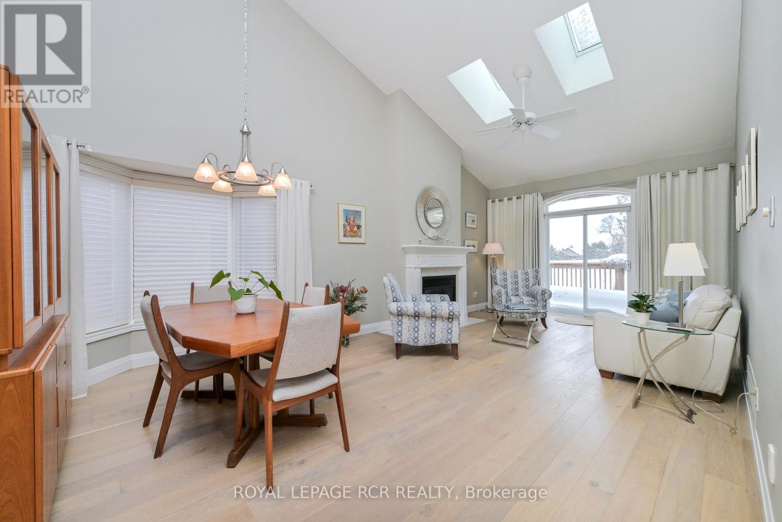 37 Sunset Boulevard, New Tecumseth, Ontario  L9R 1Y8 - Photo 8 - N12843022