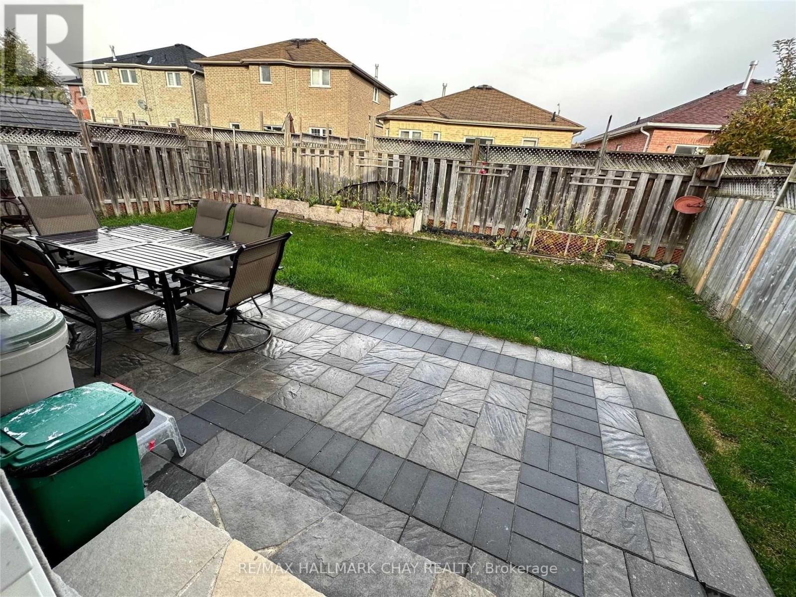 Upper - 55 Penvill Lane, Barrie (Ardagh), Ontario  L4N 5M8 - Photo 7 - S12842992