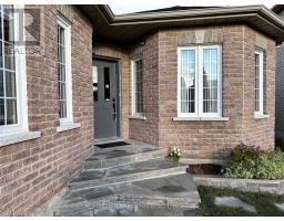 UPPER - 55 PENVILL LANE, Barrie, Ontario