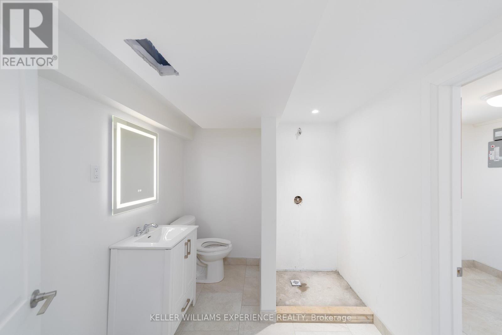 Lower - 51 Davidson Street, Barrie, Ontario  L4M 3S1 - Photo 11 - S12843094