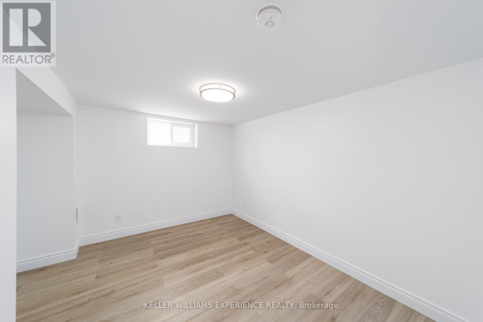 Lower - 51 Davidson Street, Barrie, Ontario  L4M 3S1 - Photo 9 - S12843094