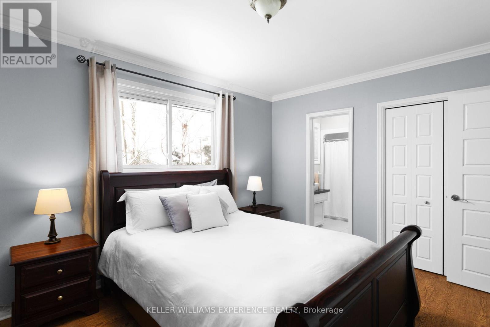 27 Ottaway Avenue, Barrie (Wellington), Ontario  L4M 2W6 - Photo 8 - S12843104