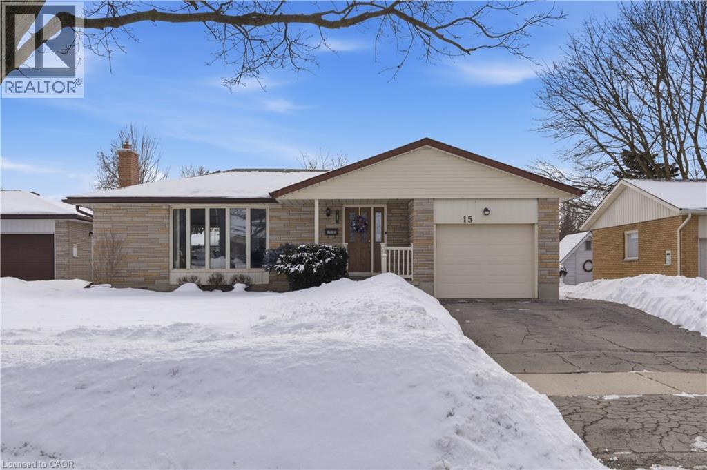 15 CONFEDERATION Drive, Kitchener, Ontario