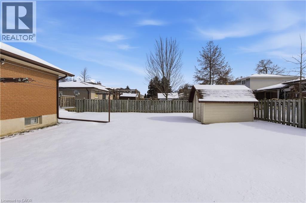 15 Confederation Drive, Kitchener, Ontario  N2B 2X3 - Photo 37 - 40809143