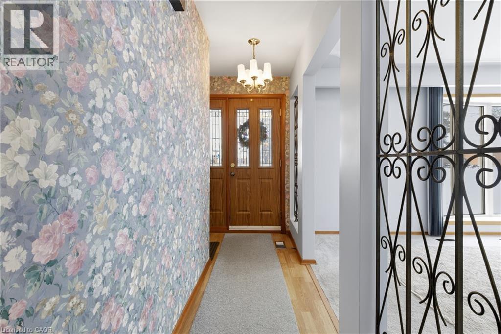 15 Confederation Drive, Kitchener, Ontario  N2B 2X3 - Photo 8 - 40809143