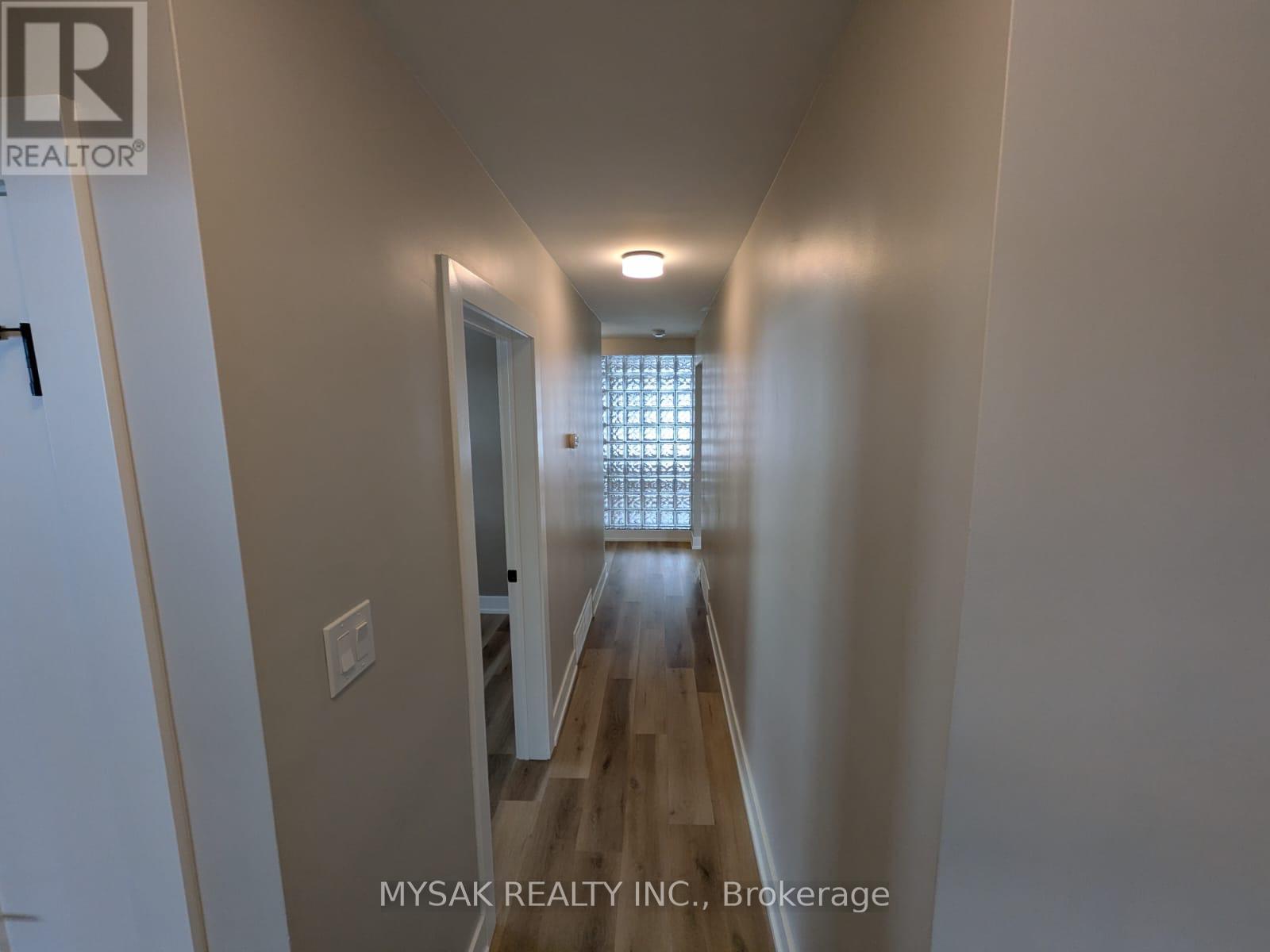 Main Floor - 96 Celestine Drive, Toronto (Willowridge-Martingrove-Richview), Ontario  M9R 3N7 - Photo 12 - W12843028