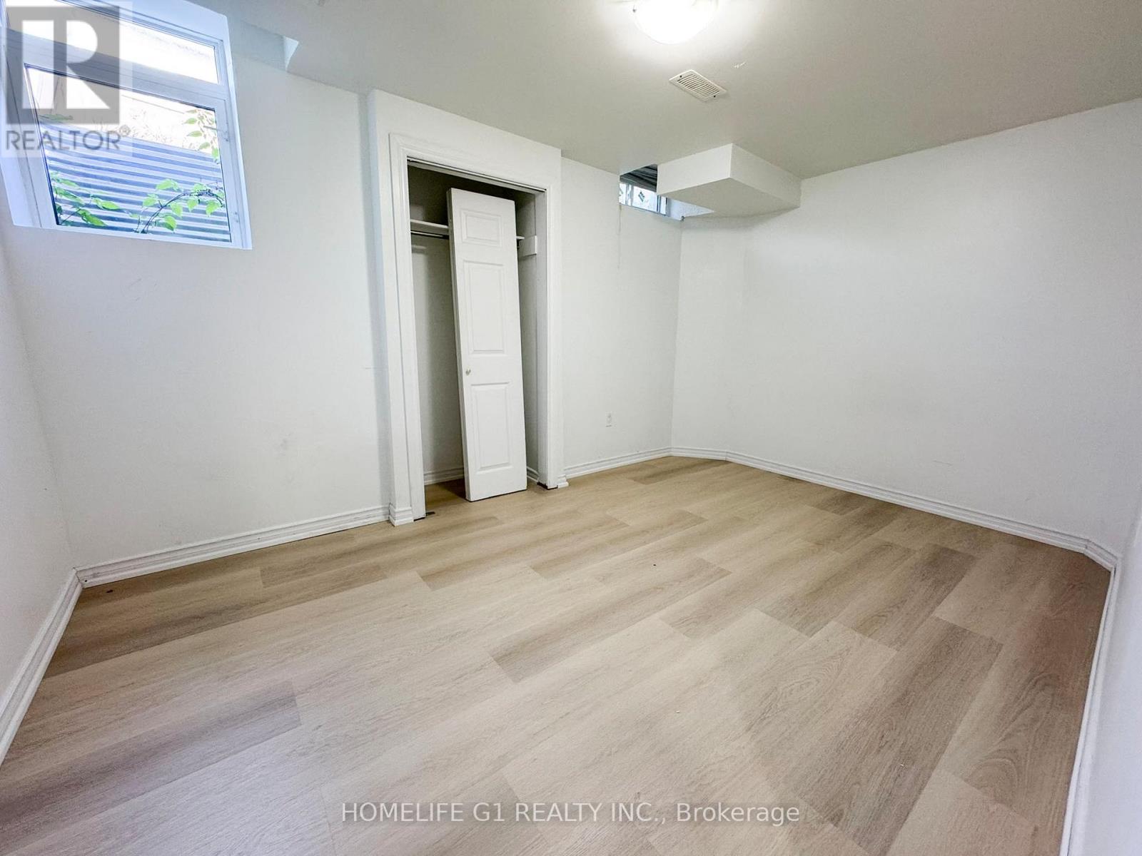 7 Bryony Road, Brampton, Ontario  L7A 0G2 - Photo 6 - W12843050