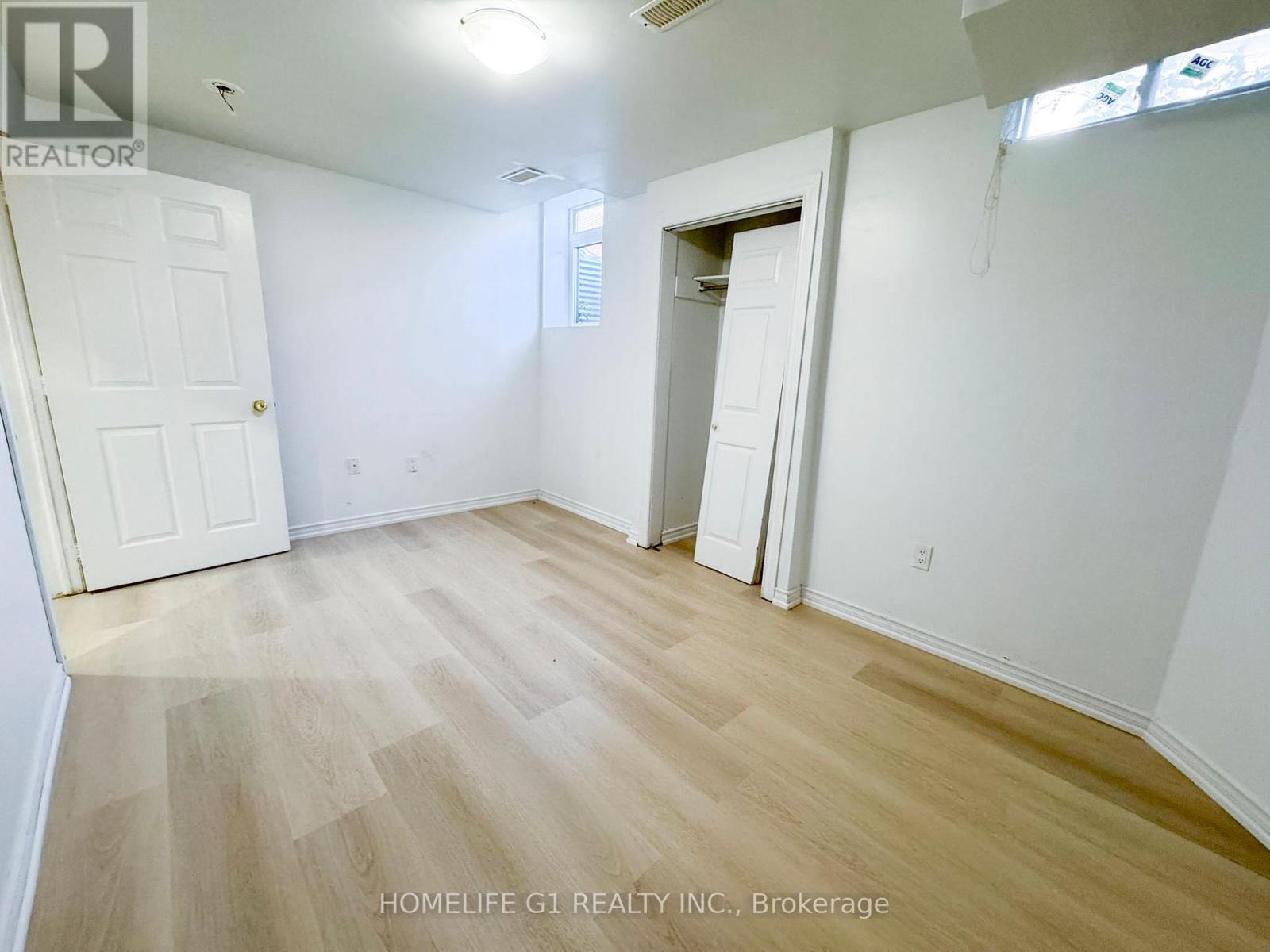 7 Bryony Road, Brampton, Ontario  L7A 0G2 - Photo 7 - W12843050