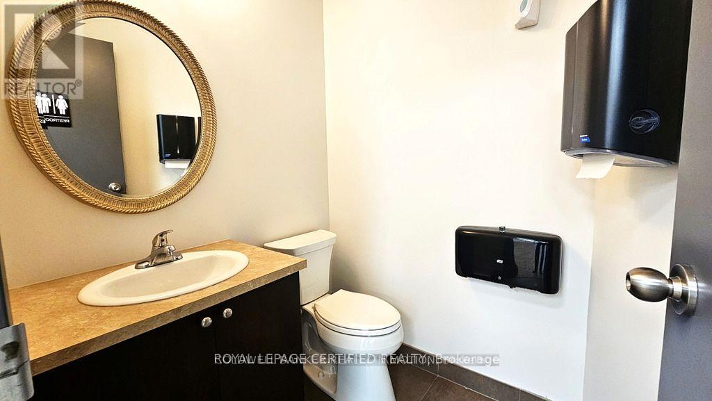 115 - 1660 North Service Road, Oakville, Ontario  L6H 7G3 - Photo 6 - W12843054