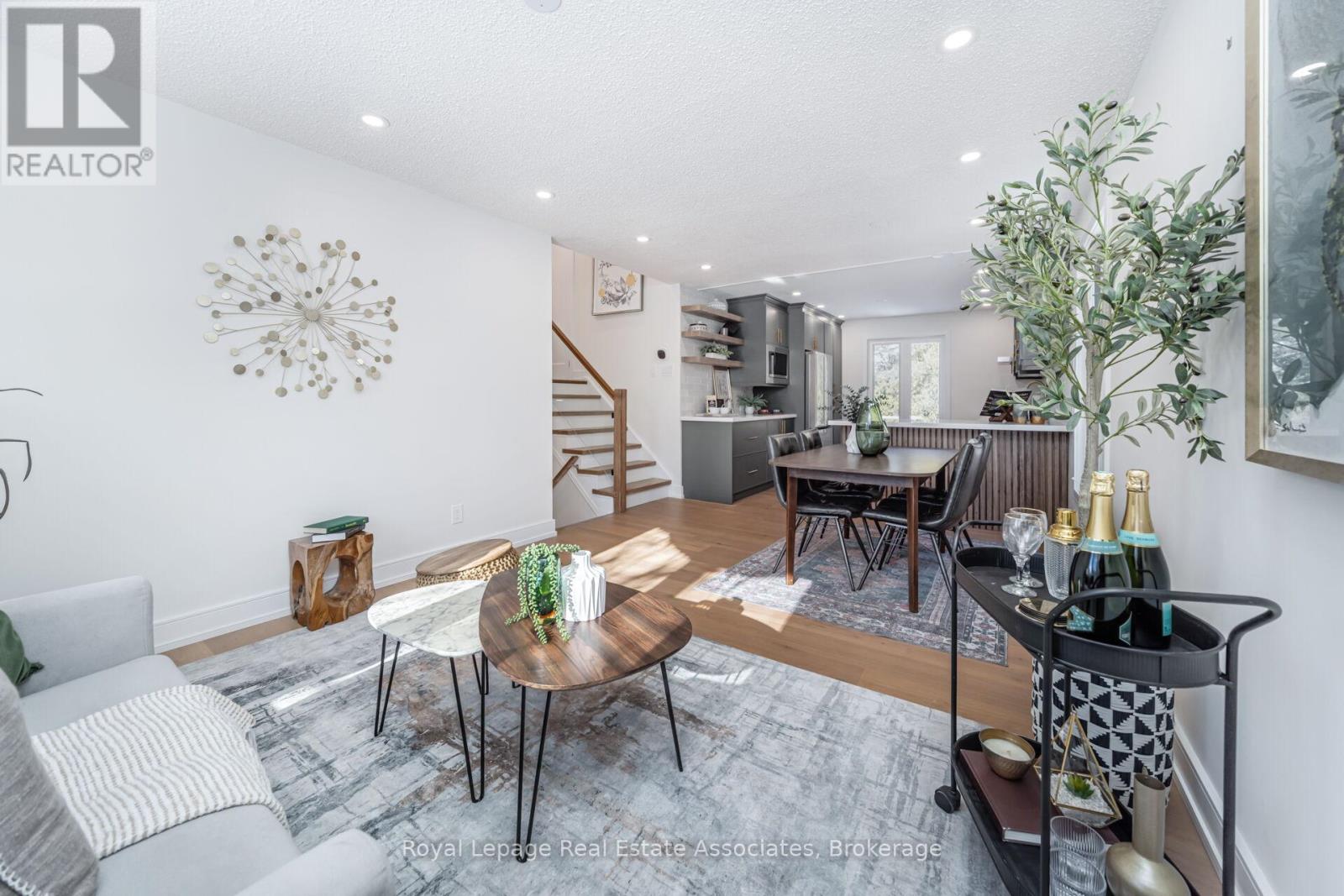 471 VALHALLA COURT, oakville (wo west), Ontario