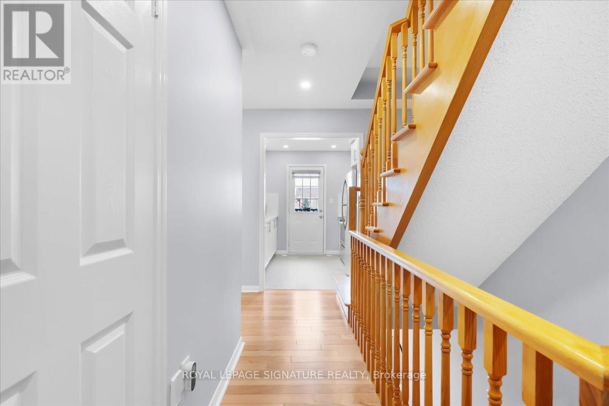 934 Ambroise Crescent, Milton, Ontario  L9T 0M3 - Photo 10 - W12843088