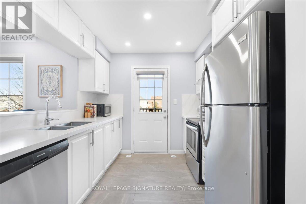 934 Ambroise Crescent, Milton, Ontario  L9T 0M3 - Photo 11 - W12843088