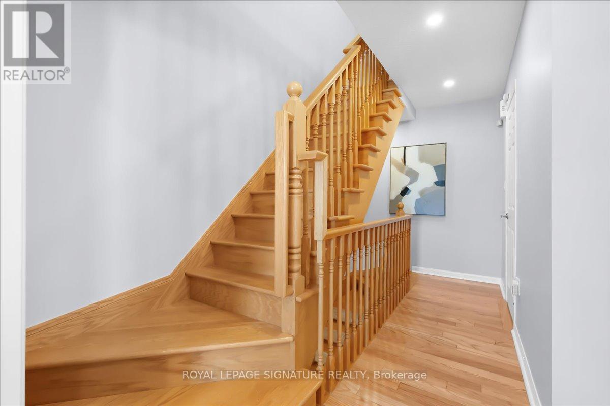 934 Ambroise Crescent, Milton, Ontario  L9T 0M3 - Photo 18 - W12843088