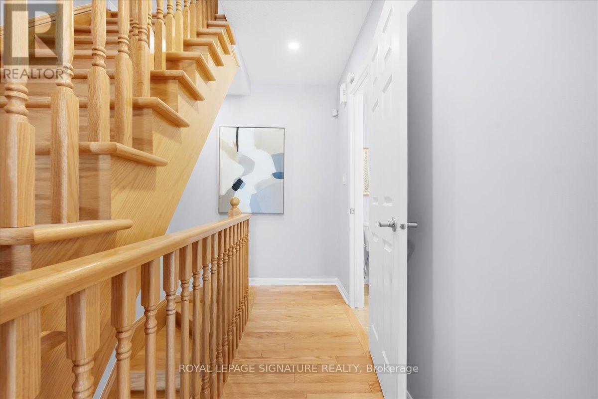 934 Ambroise Crescent, Milton, Ontario  L9T 0M3 - Photo 8 - W12843088