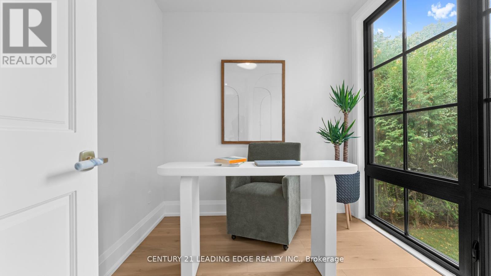 197 Glen Oak Drive N, Oakville (Wo West), Ontario  L6K 2J3 - Photo 19 - W12843096