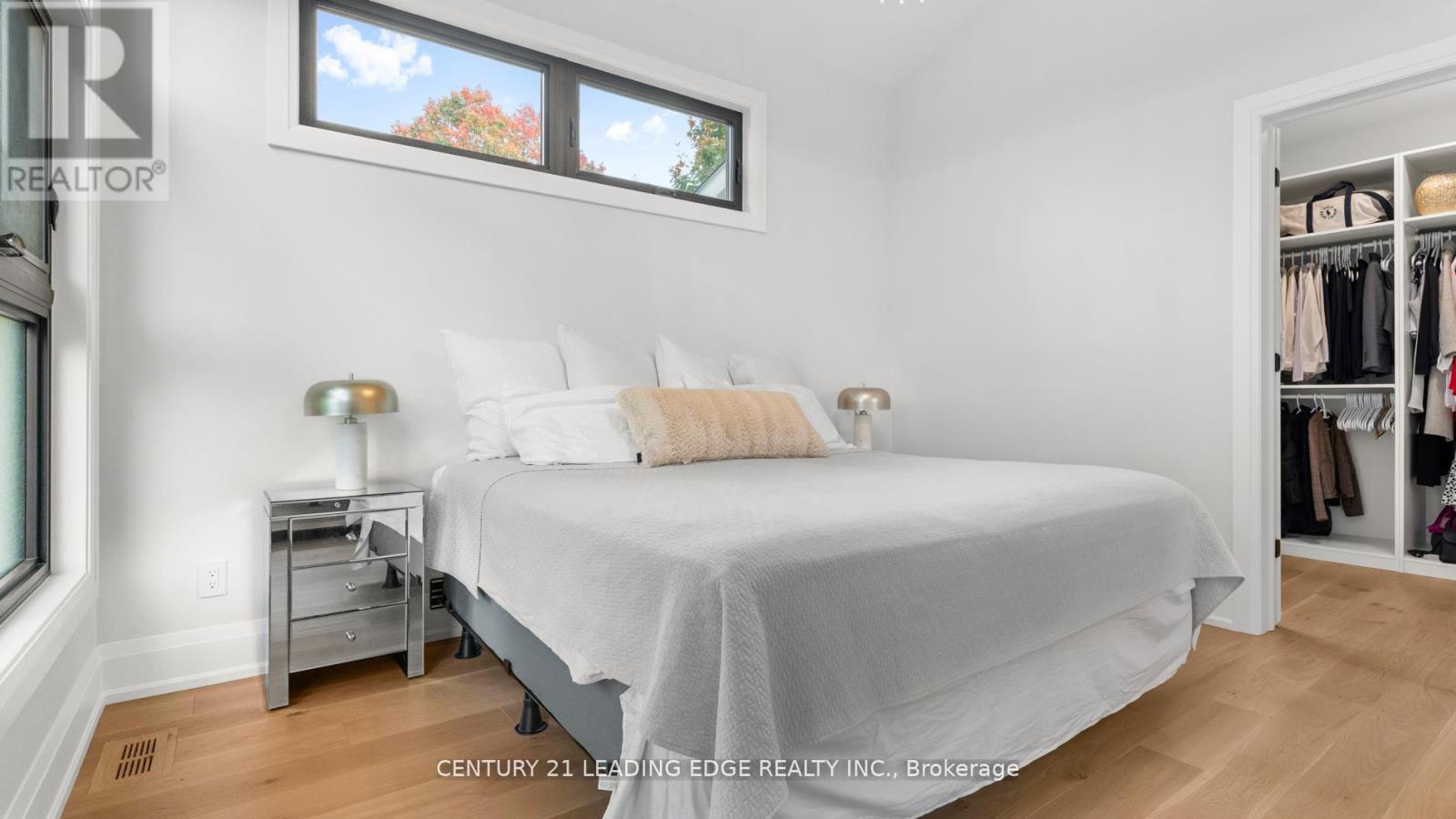 197 Glen Oak Drive N, Oakville (Wo West), Ontario  L6K 2J3 - Photo 23 - W12843096