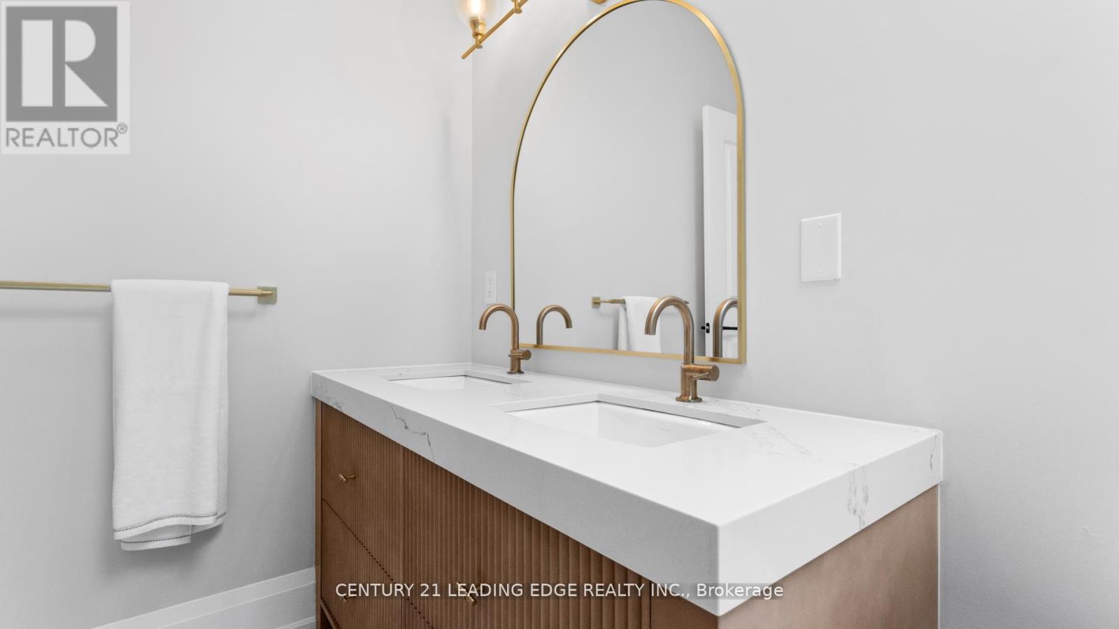 197 Glen Oak Drive N, Oakville (Wo West), Ontario  L6K 2J3 - Photo 26 - W12843096