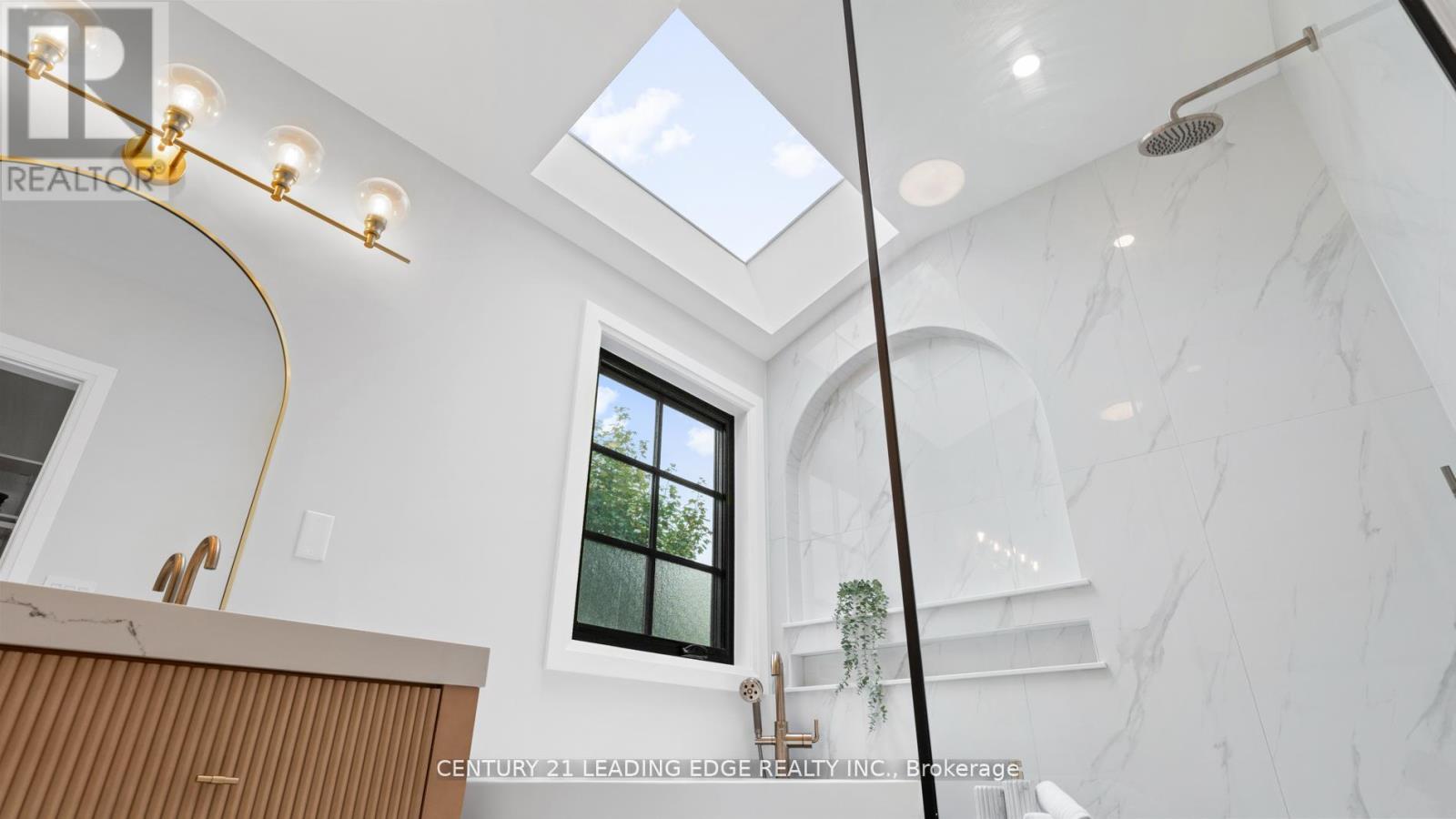 197 Glen Oak Drive N, Oakville (Wo West), Ontario  L6K 2J3 - Photo 29 - W12843096