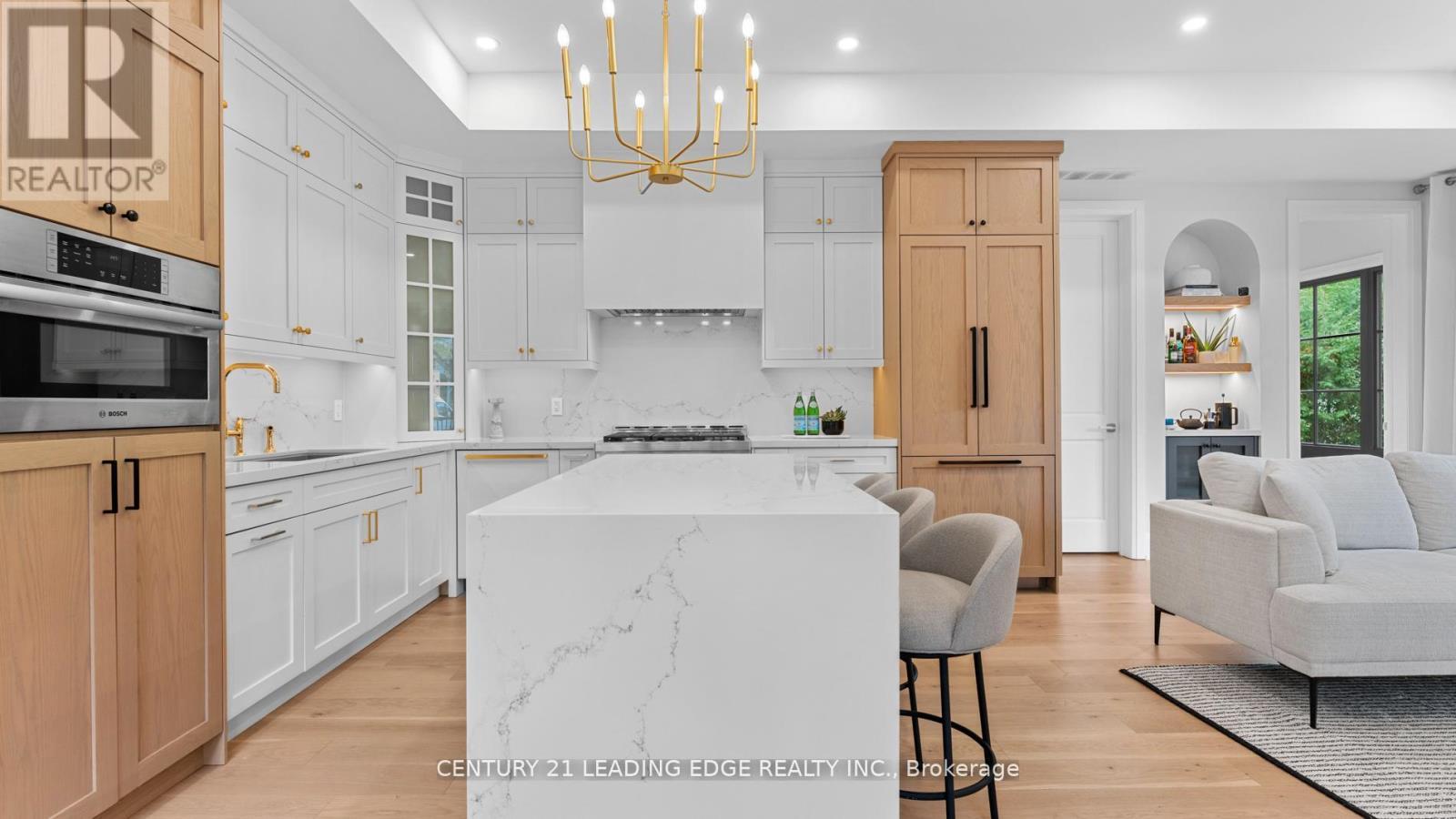 197 Glen Oak Drive N, Oakville (Wo West), Ontario  L6K 2J3 - Photo 8 - W12843096