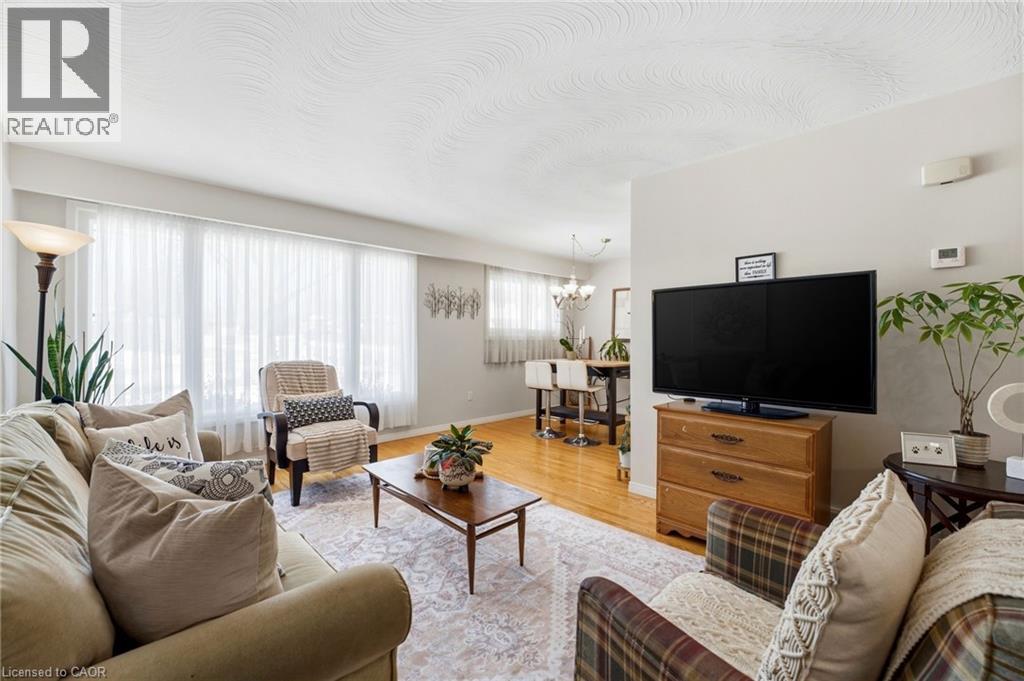 2426 Tait Avenue, Burlington, Ontario  L7P 1H1 - Photo 5 - 40803818