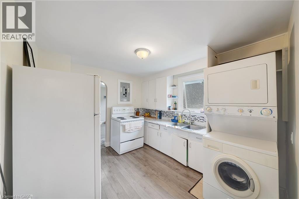 33 Fitzgerald Street, St. Catharines, Ontario  L2R 4B5 - Photo 17 - 40799103