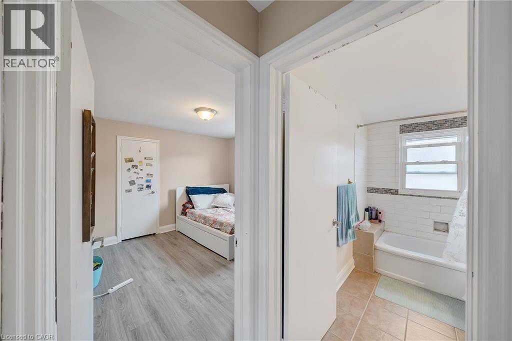 33 Fitzgerald Street, St. Catharines, Ontario  L2R 4B5 - Photo 23 - 40799117