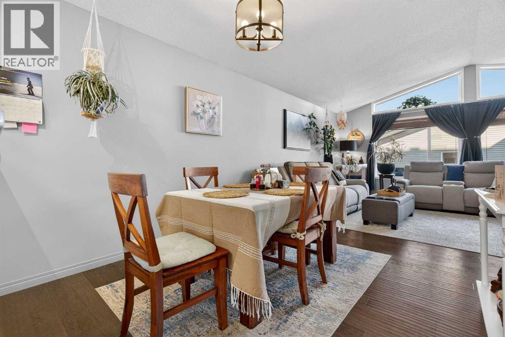 331 Prestwick Heights Se, Calgary, Alberta  T2Z 4H7 - Photo 8 - A2285767