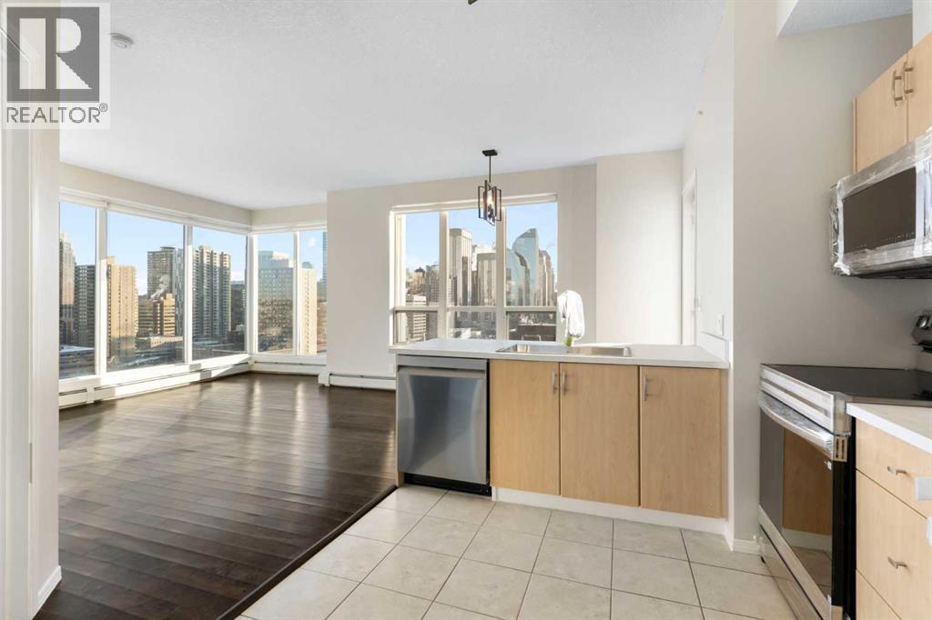 1502, 1053 10 Street Sw, Calgary, Alberta  T2R 1S6 - Photo 4 - A2288010