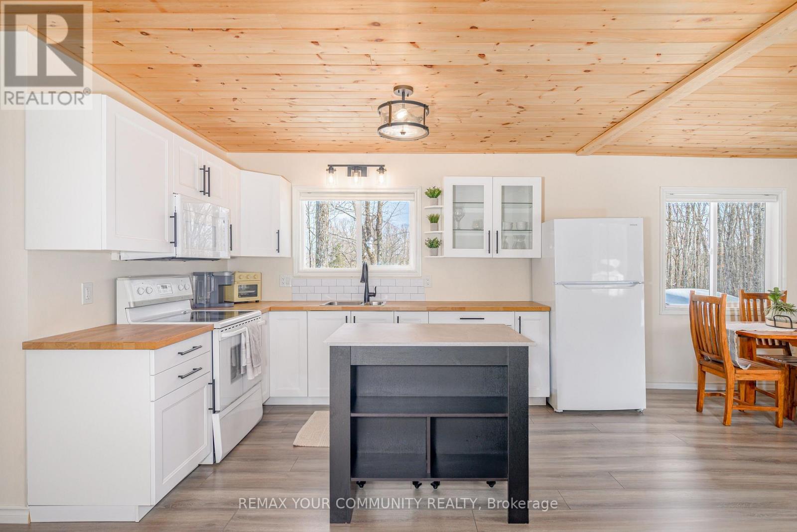 1534 Salerno Lake Road, Highlands East, Ontario  K0M 1X0 - Photo 21 - X12842978