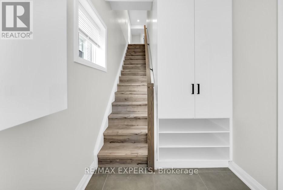 124 Church Street, Kitchener, Ontario  N2G 2S4 - Photo 2 - X12842994