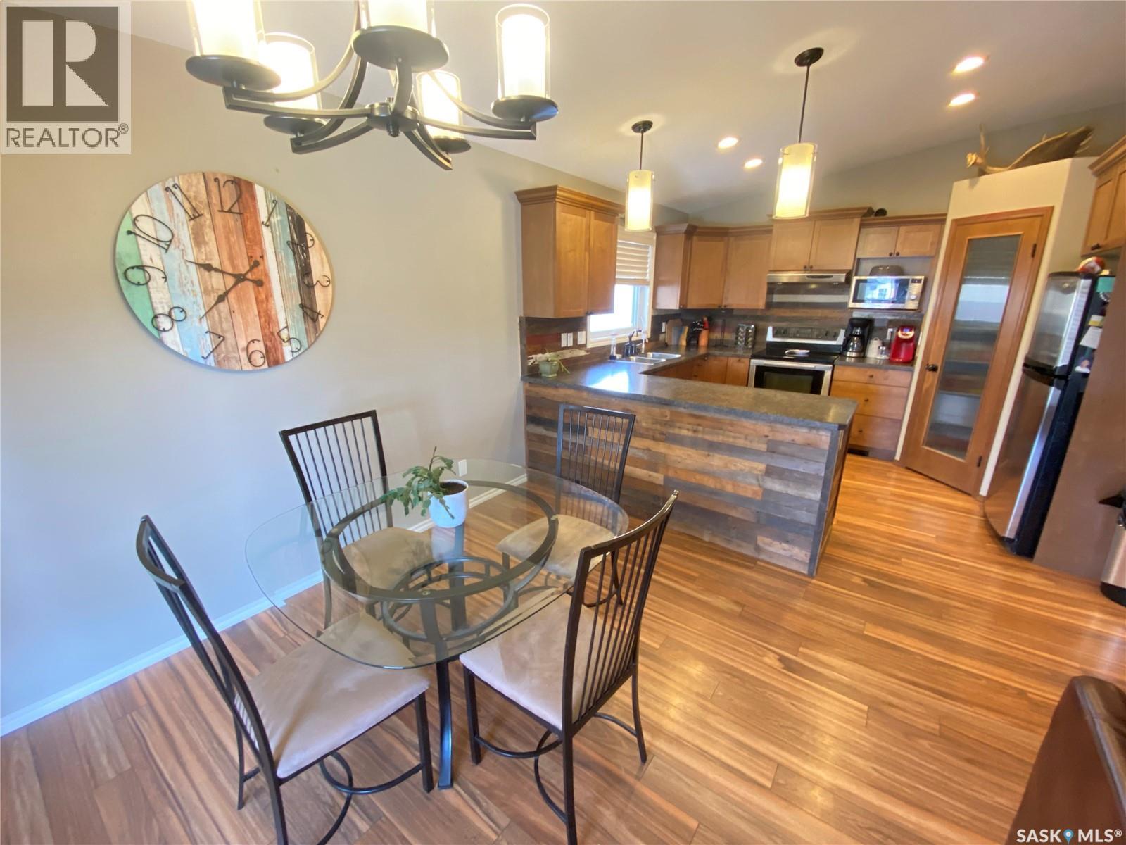 79 Ross Drive, Yorkton, Saskatchewan  S3N 3Z9 - Photo 4 - SK029458