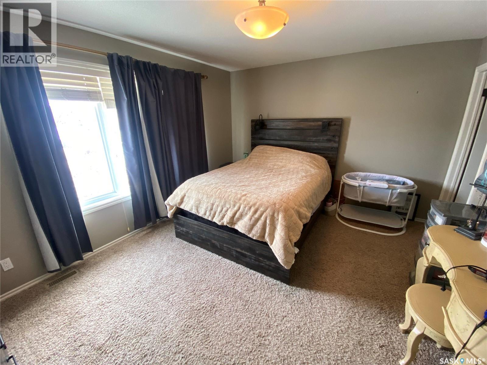 79 Ross Drive, Yorkton, Saskatchewan  S3N 3Z9 - Photo 8 - SK029458