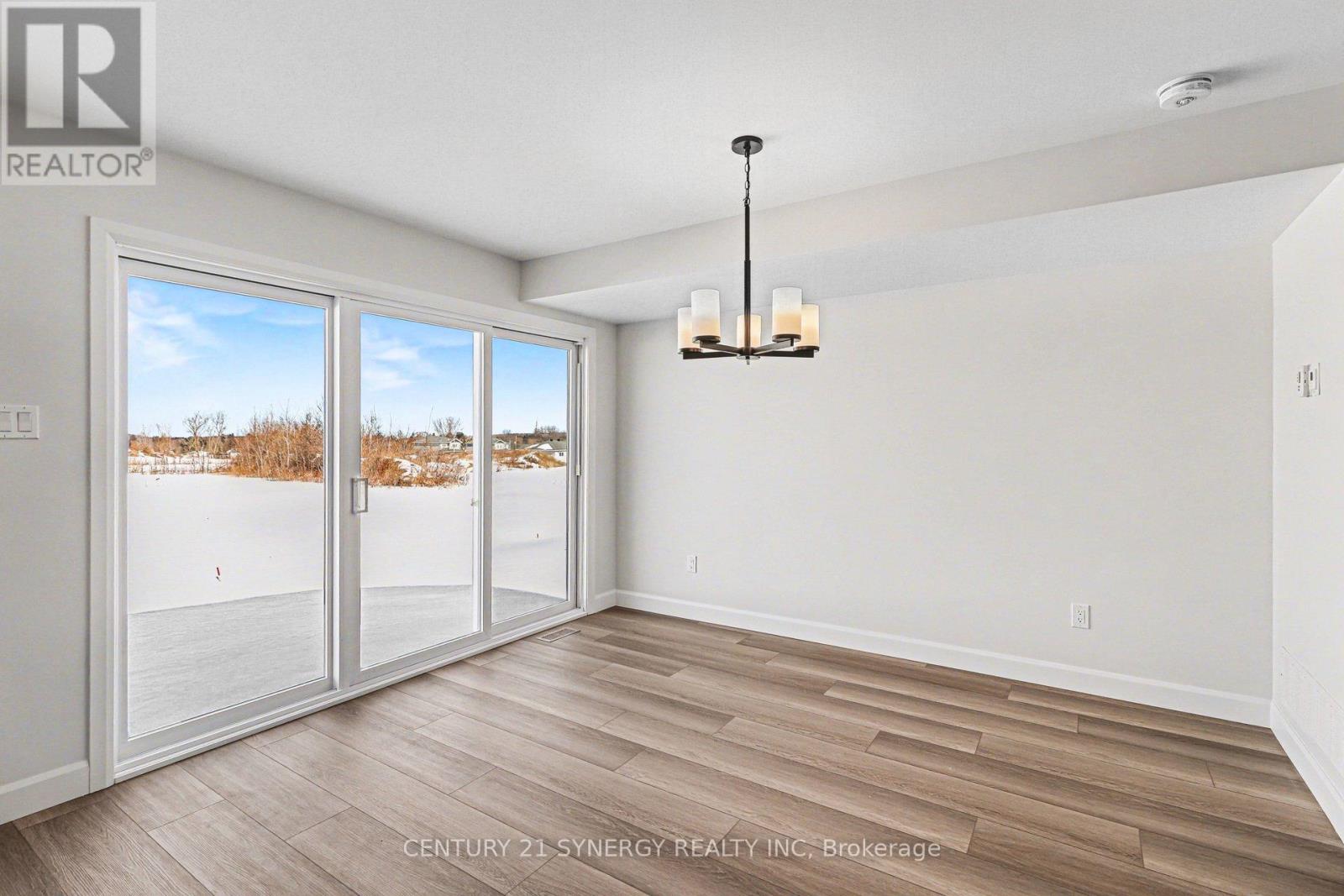 73 Villeneuve Street, North Stormont, Ontario  K0C 1W0 - Photo 15 - X12841888