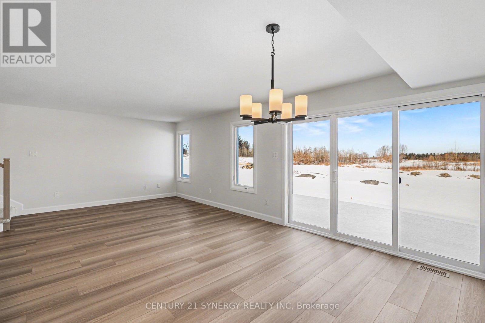 73 Villeneuve Street, North Stormont, Ontario  K0C 1W0 - Photo 16 - X12841888