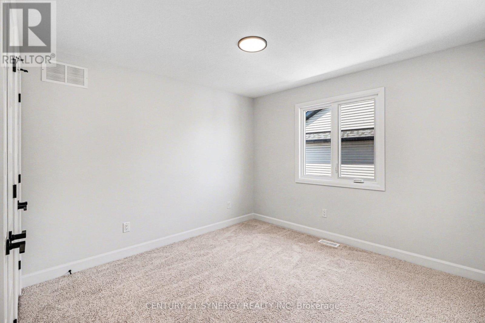 73 Villeneuve Street, North Stormont, Ontario  K0C 1W0 - Photo 29 - X12841888