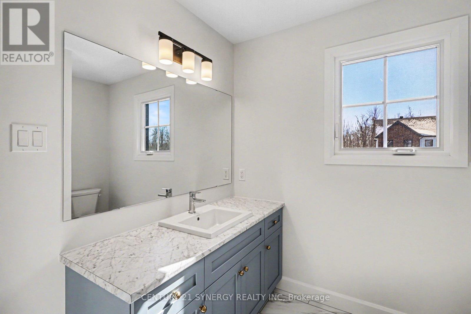 73 Villeneuve Street, North Stormont, Ontario  K0C 1W0 - Photo 32 - X12841888