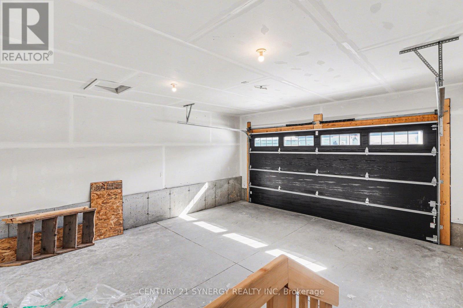 73 Villeneuve Street, North Stormont, Ontario  K0C 1W0 - Photo 35 - X12841888