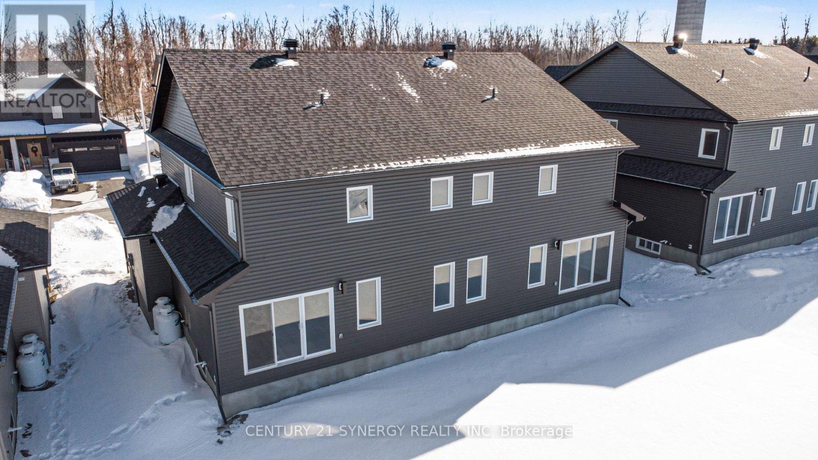 73 Villeneuve Street, North Stormont, Ontario  K0C 1W0 - Photo 37 - X12841888