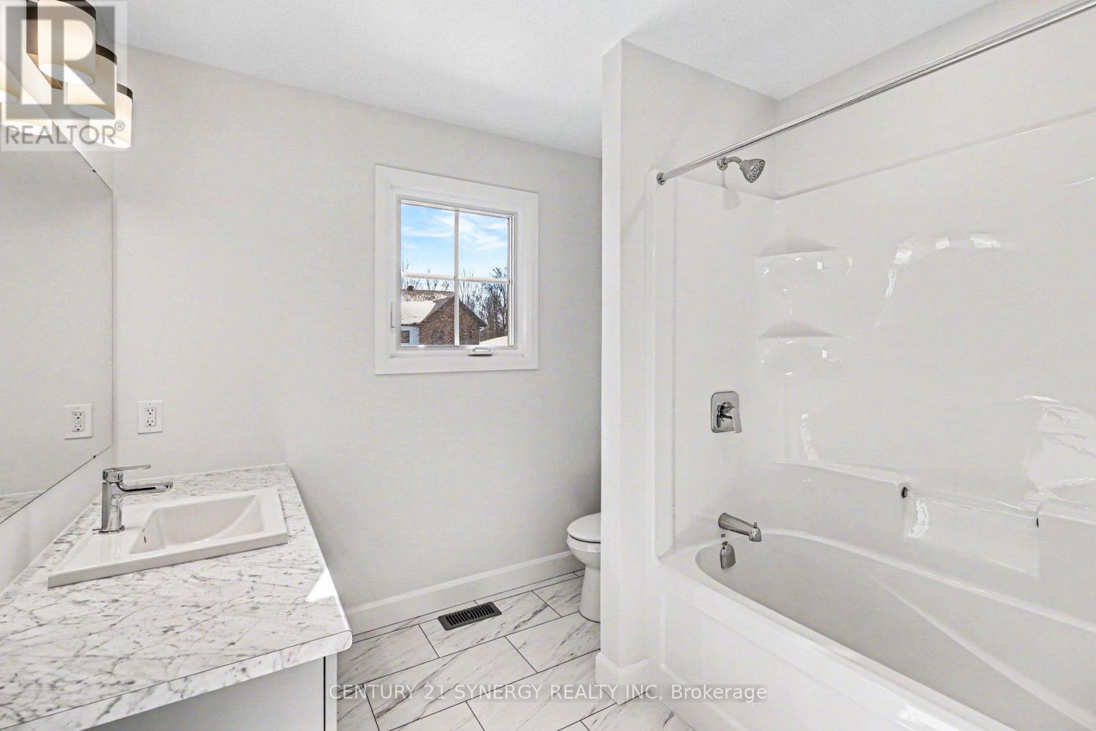 73 Villeneuve Street, North Stormont, Ontario  K0C 1W0 - Photo 31 - X12841888