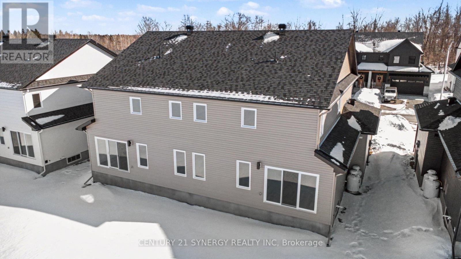 75 Villeneuve Street, North Stormont, Ontario  K0C 1W0 - Photo 33 - X12841894